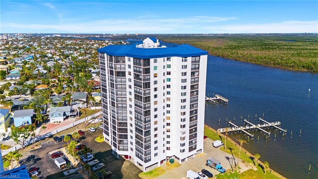 4753 Estero BLVD 1405-1
