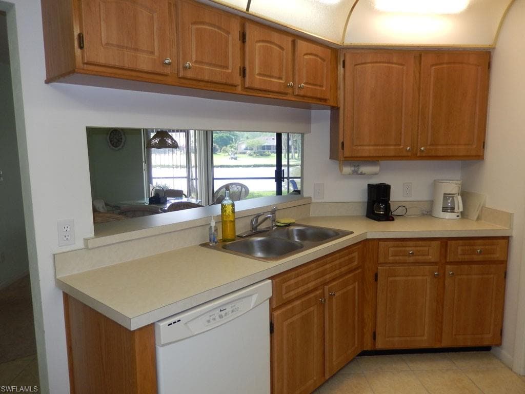 7121 Golden Eagle CT 613-7