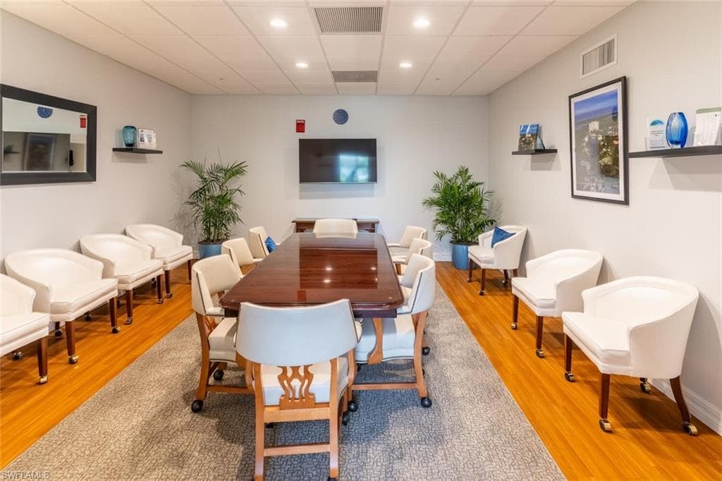 201 Arbor Lake DR 2-101-27