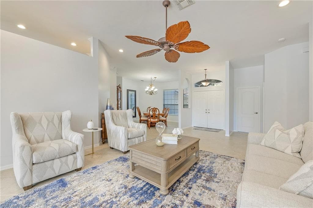 300 Wentworth CT-19