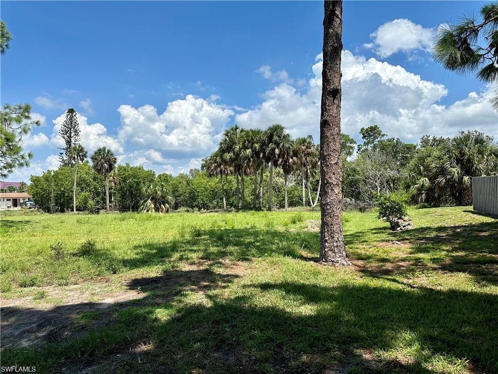27675 Riverdale LN-3