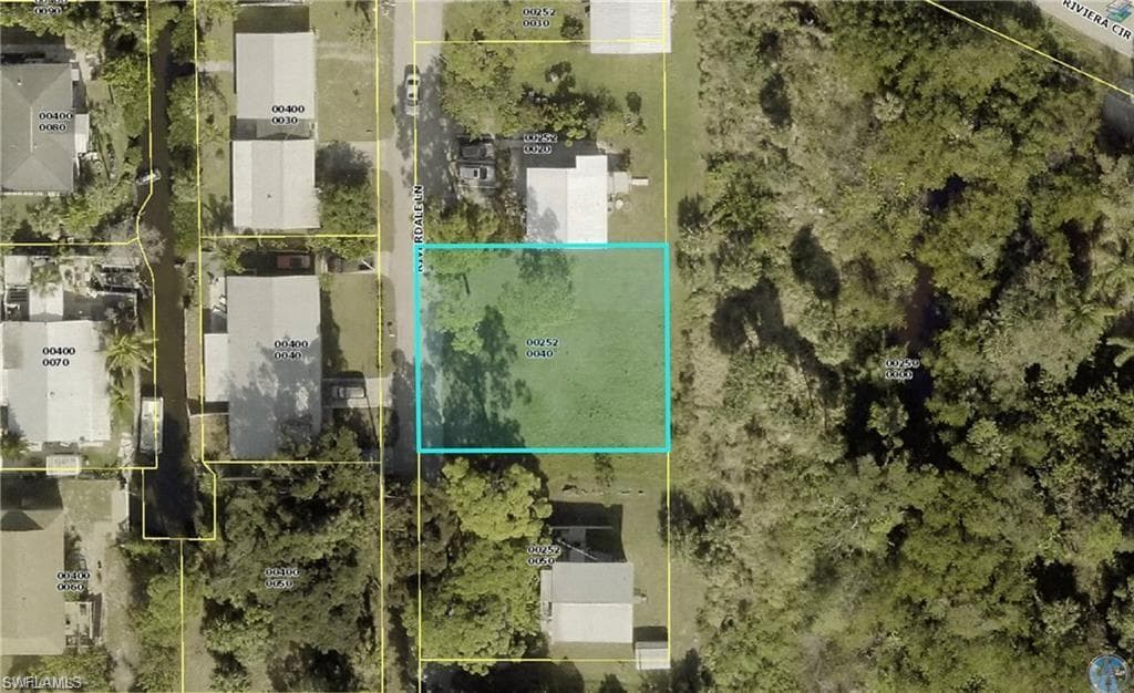 27675 Riverdale LN-4
