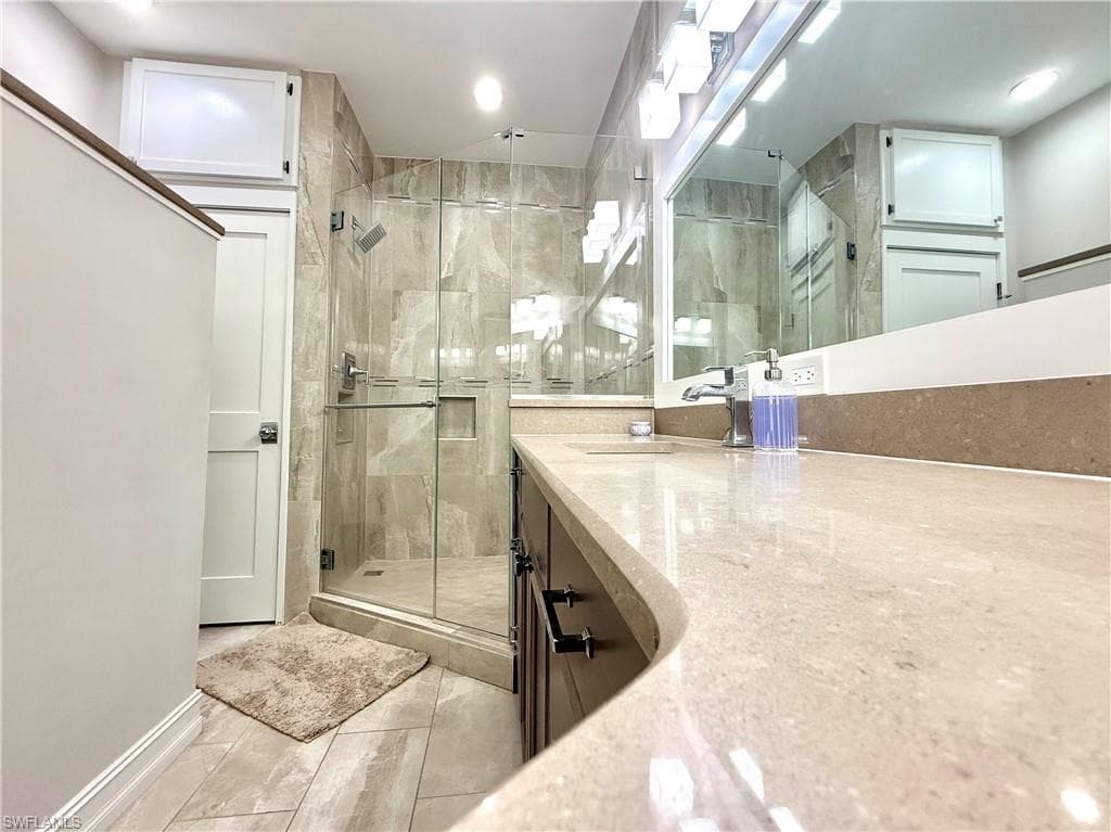 6325 Wilshire Pines CIR 308-9