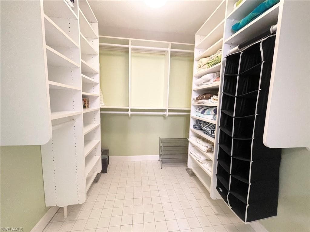 13105 Vanderbilt DR 802-17