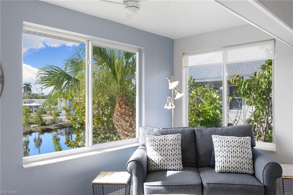 1039 Beach RD 104-18