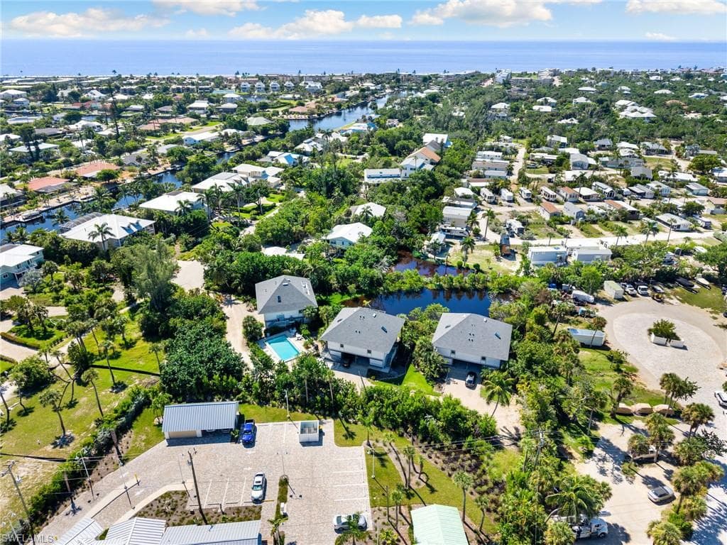 1039 Beach RD 104-37