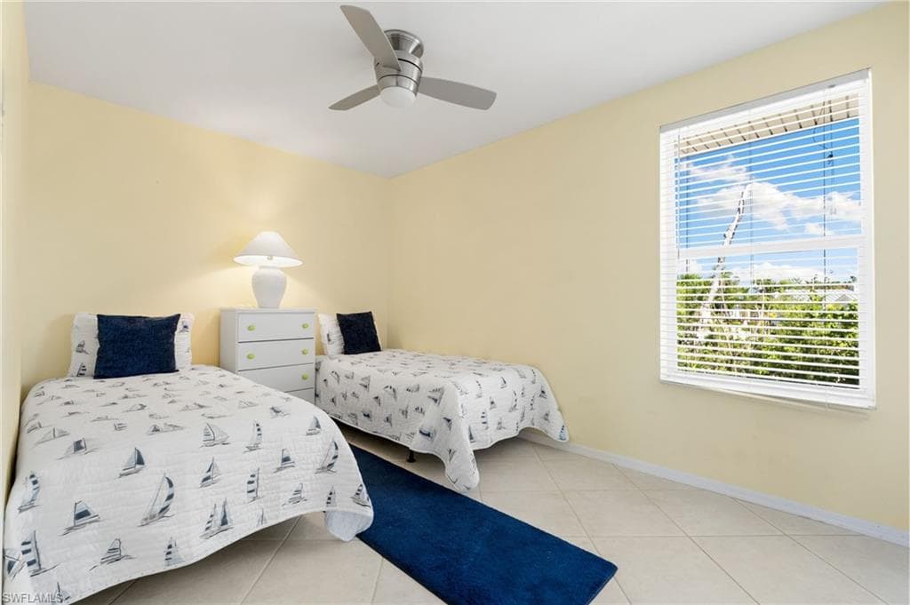 1039 Beach RD 104-19