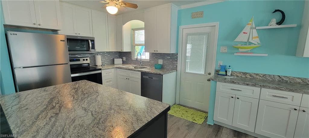4701 Kahlua LN-12