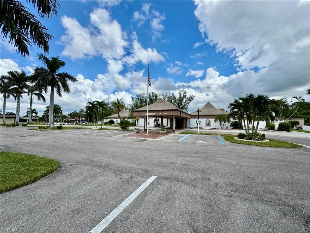 5709 Harbour Club RD-25