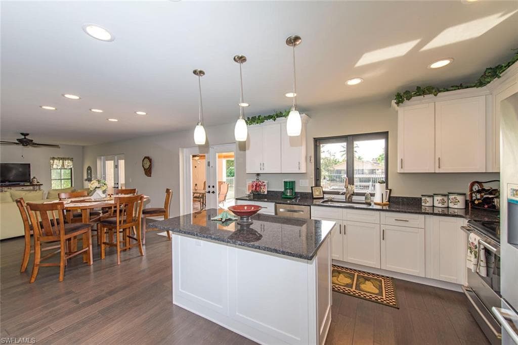 496 Flamingo AVE-5