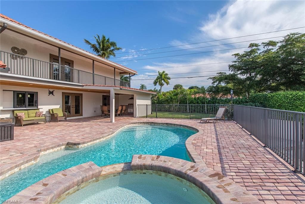 496 Flamingo AVE-15