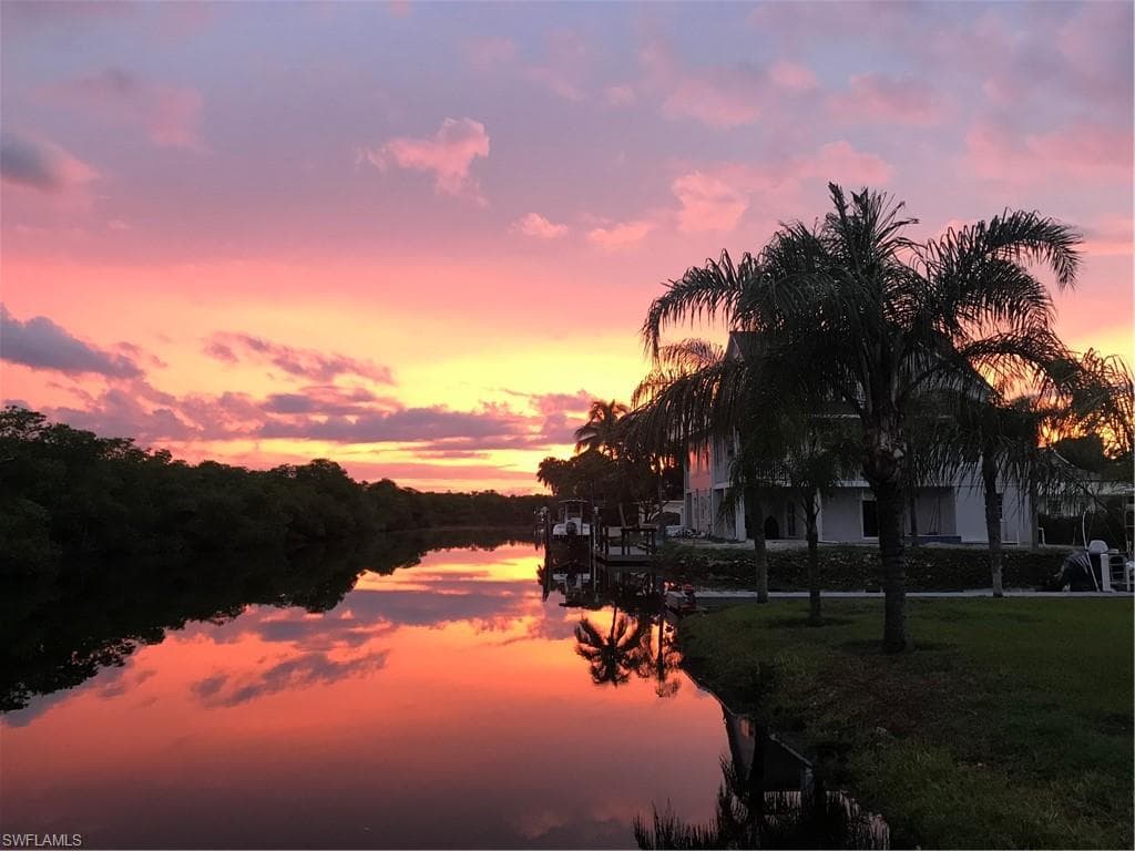1277 Grand Canal DR-17