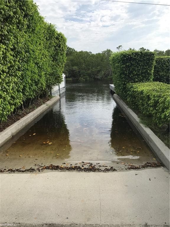 1277 Grand Canal DR-10