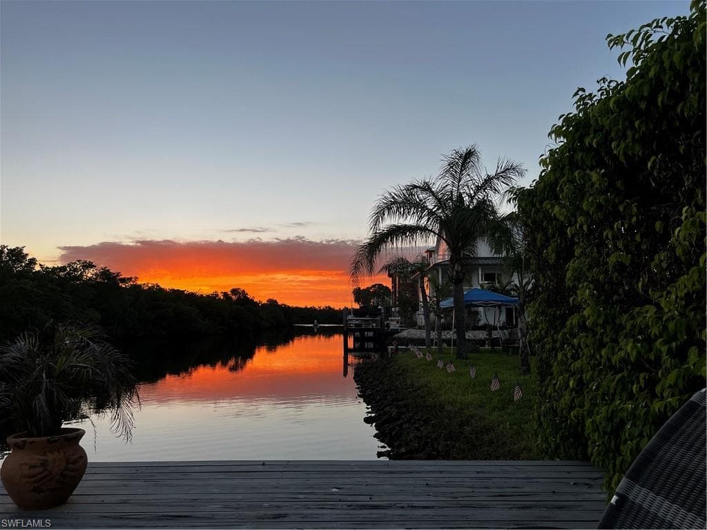 1277 Grand Canal DR-29