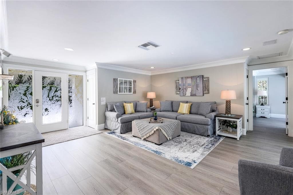 723 Willowhead DR-7