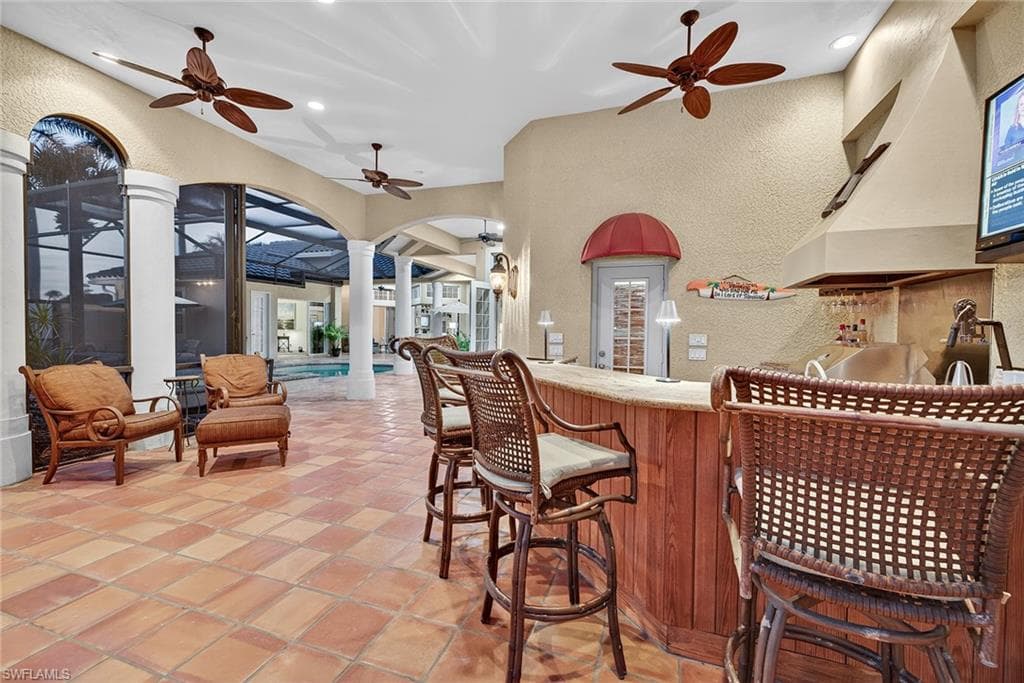 556 Eagle Creek DR-13