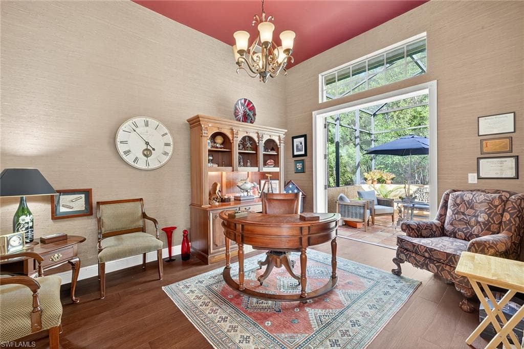 556 Eagle Creek DR-34