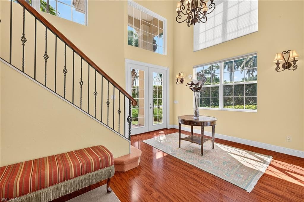 556 Eagle Creek DR-19