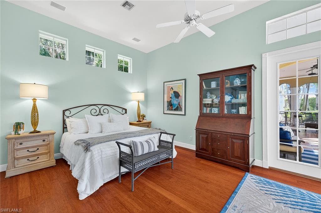 556 Eagle Creek DR-31