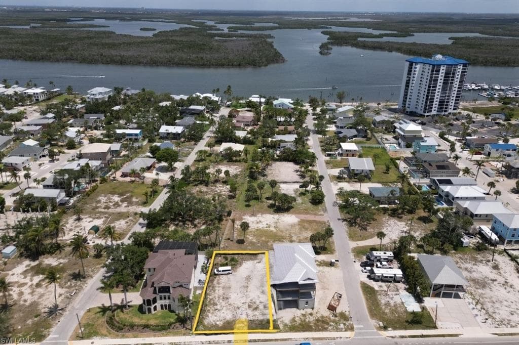 4341 Estero BLVD-7
