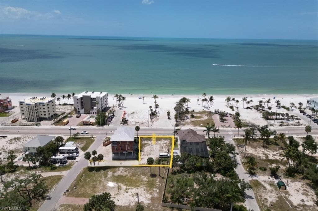 4341 Estero BLVD-4