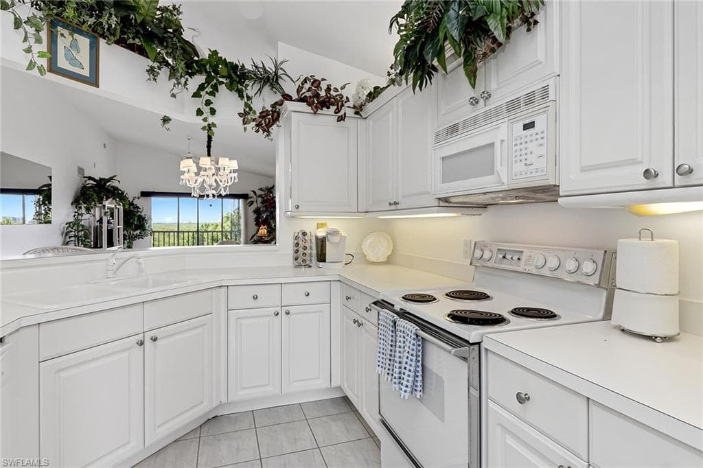 300 Horse Creek DR 408-3