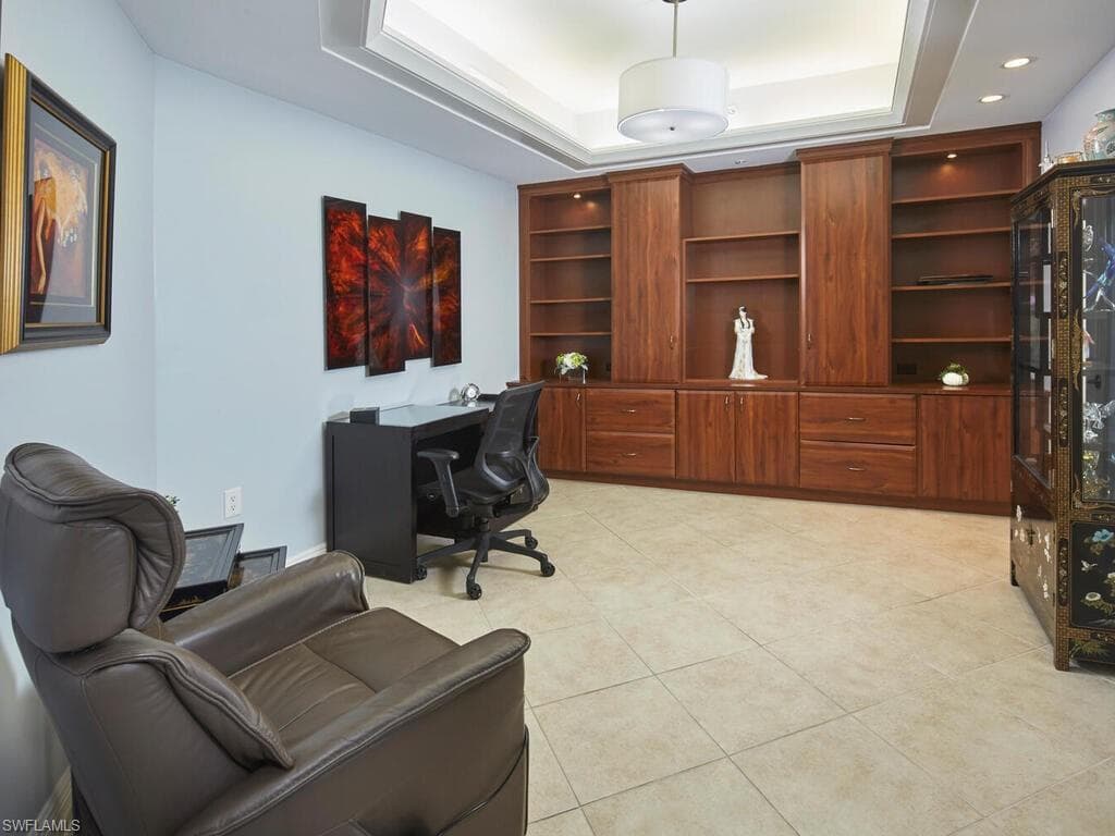23850 Via Italia CIR 805-13