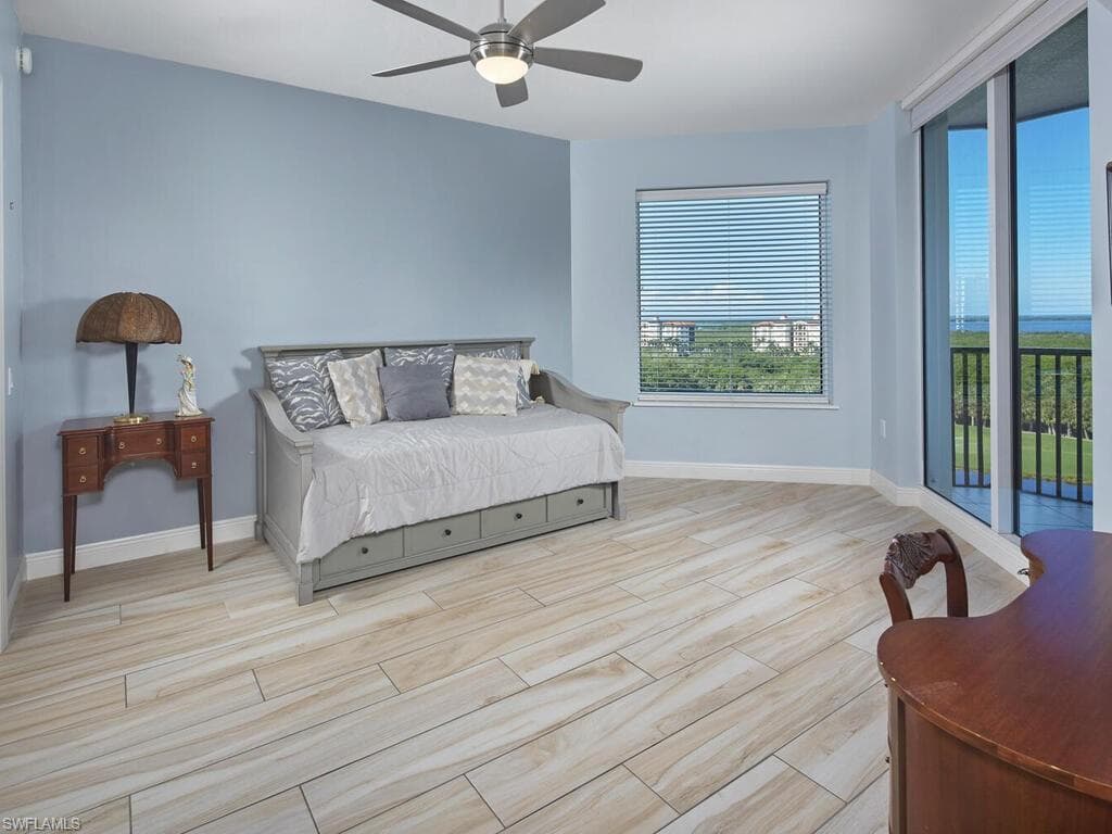 23850 Via Italia CIR 805-15