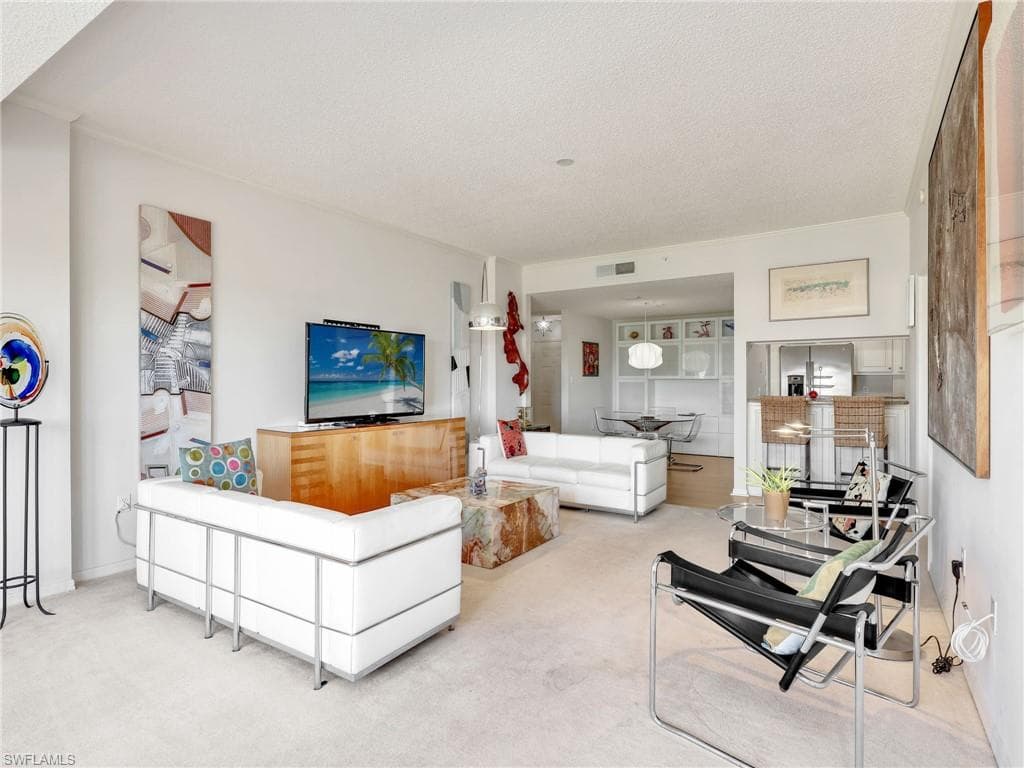 201 Arbor Lake DR 2-504-4