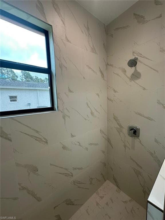 2167 Della DR-8