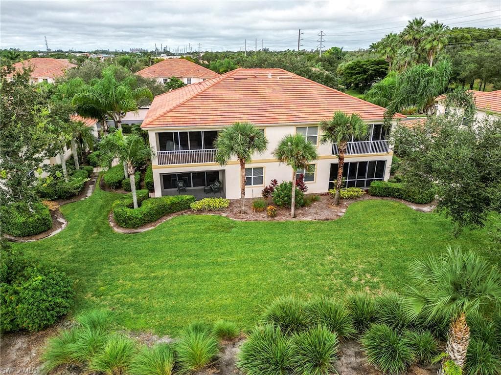 3010 Meandering WAY 102-6
