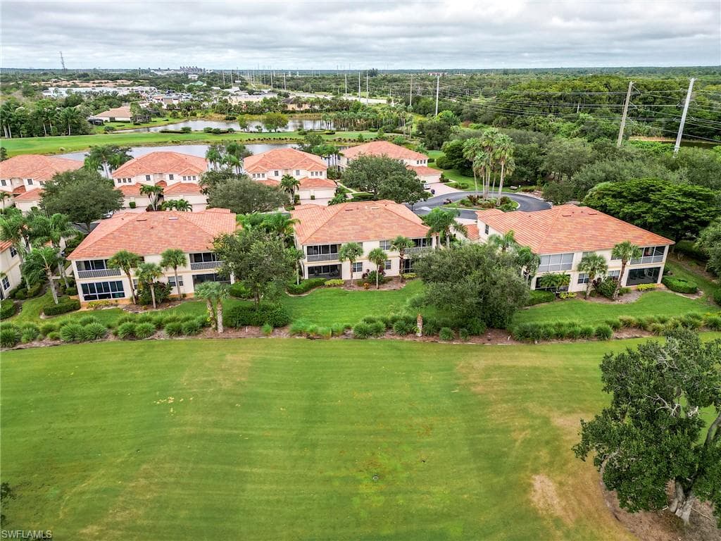 3010 Meandering WAY 102-7