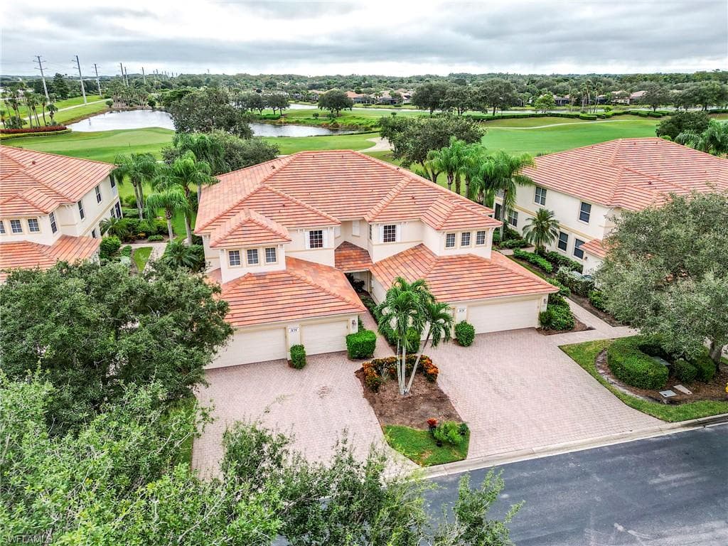 3010 Meandering WAY 102-3