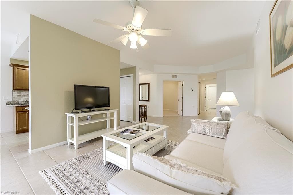 3010 Meandering WAY 102-18