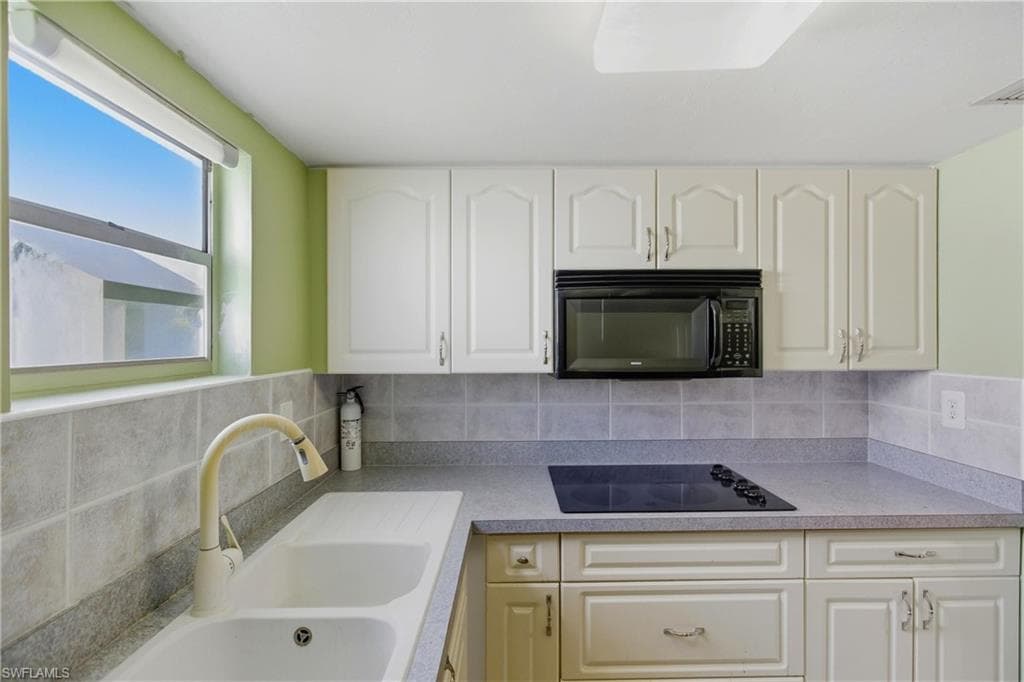 4931 Vincennes CT 6-16