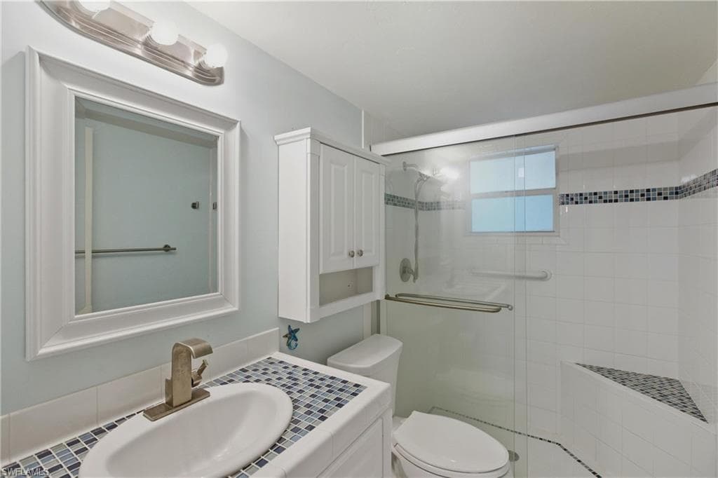 4931 Vincennes CT 6-21