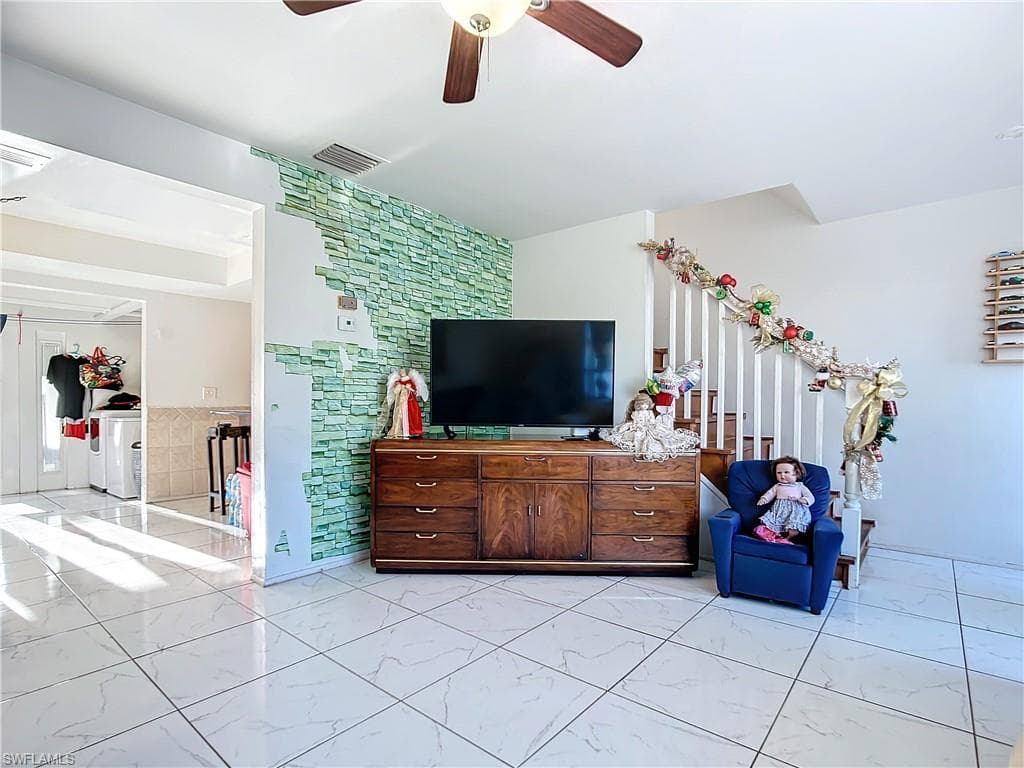 4924 Hawaii BLVD 5-16