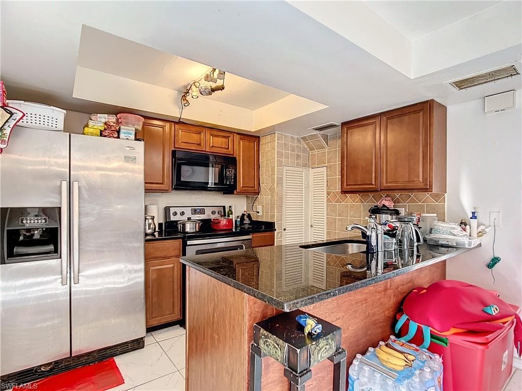 4924 Hawaii BLVD 5-26