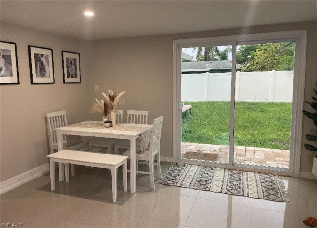 1635 Lowell CT-10