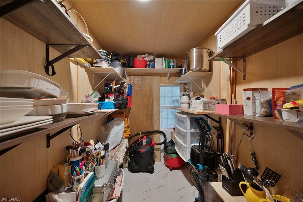 777 Walkerbilt RD 34-11