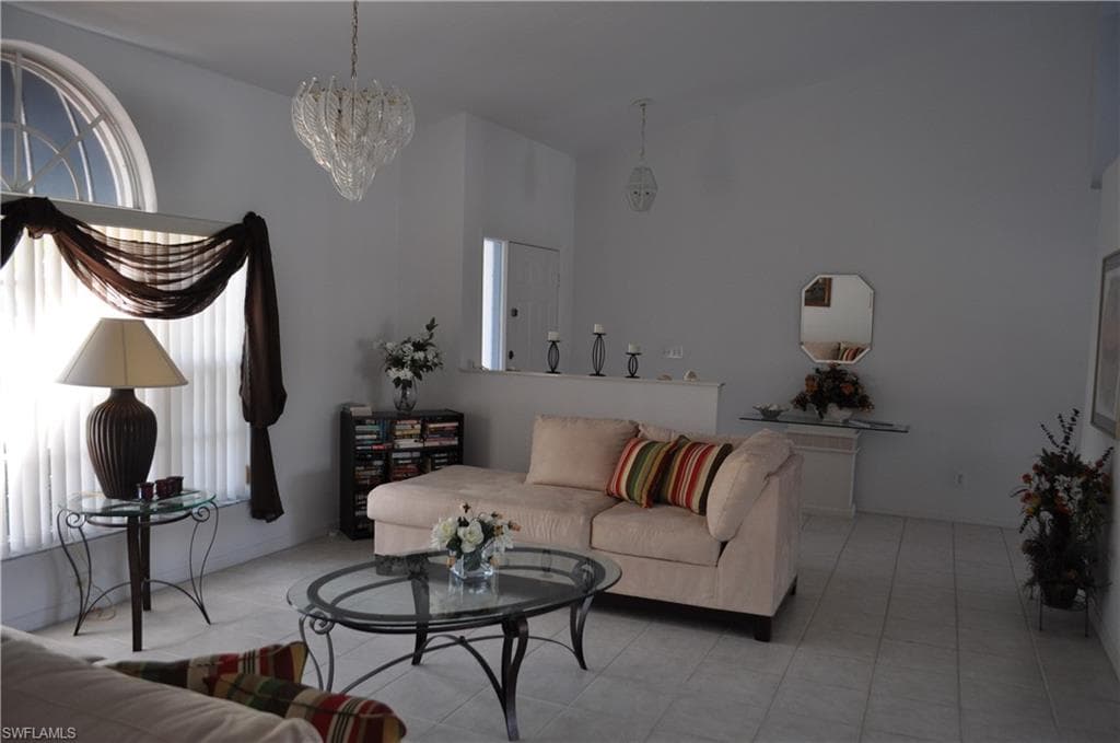 431 Dundee CT-5