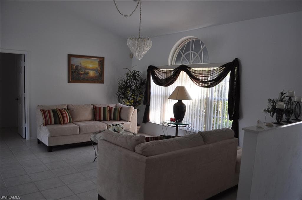 431 Dundee CT-4