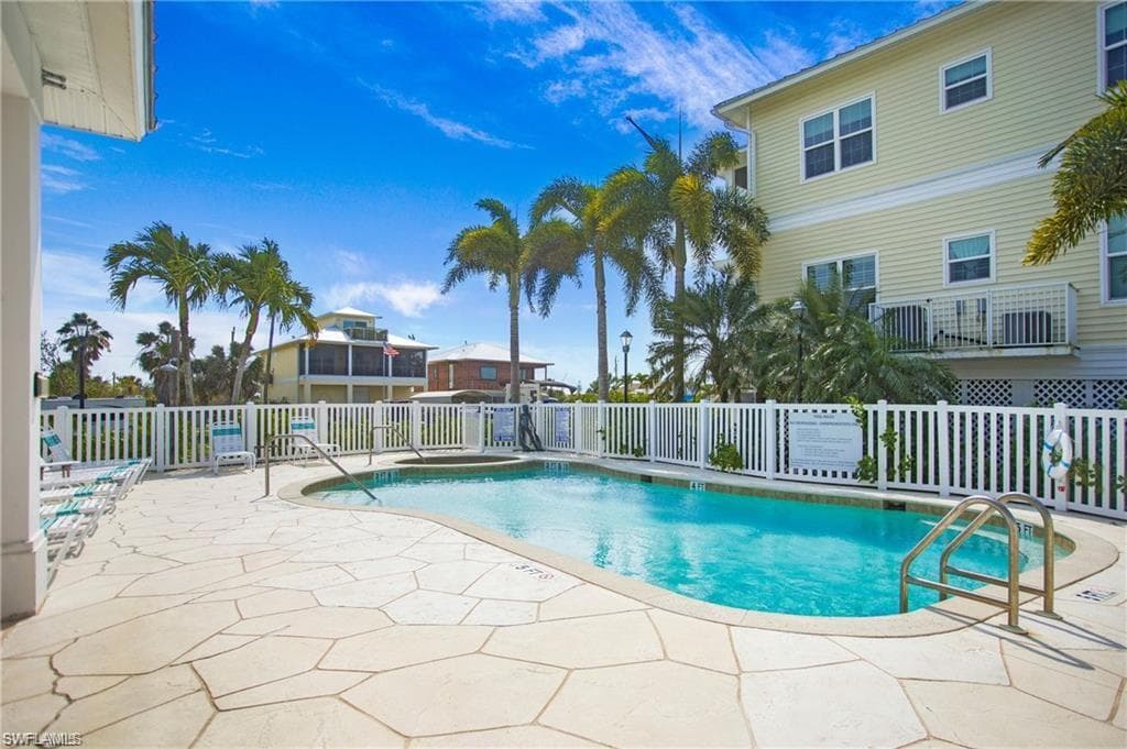 322 Angler DR 502-38