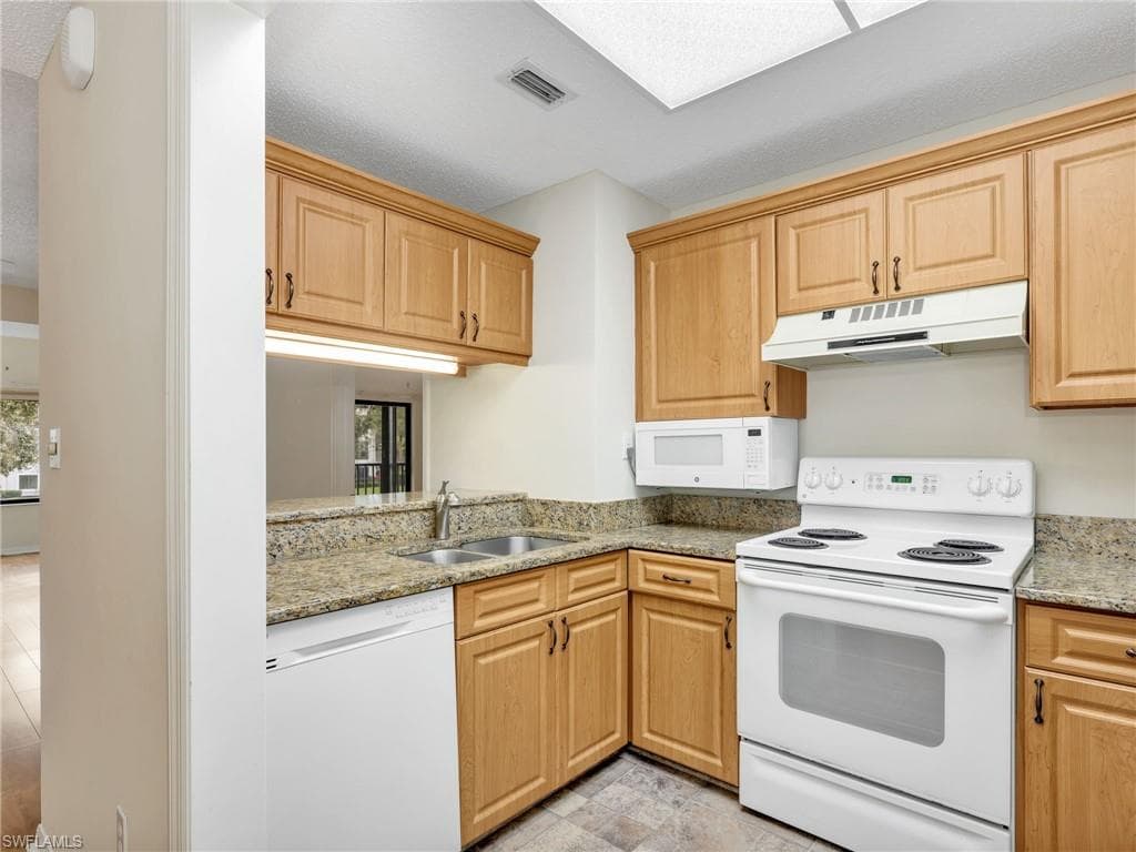 900 Arbor Lake DR 9-206-16
