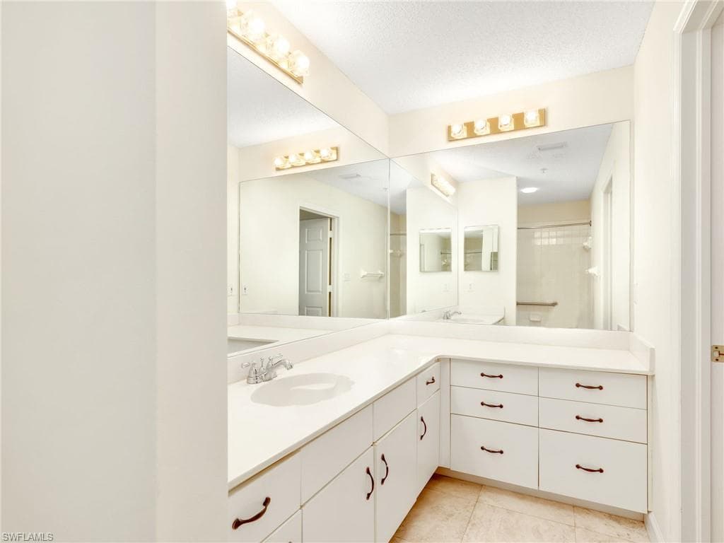 900 Arbor Lake DR 9-206-24