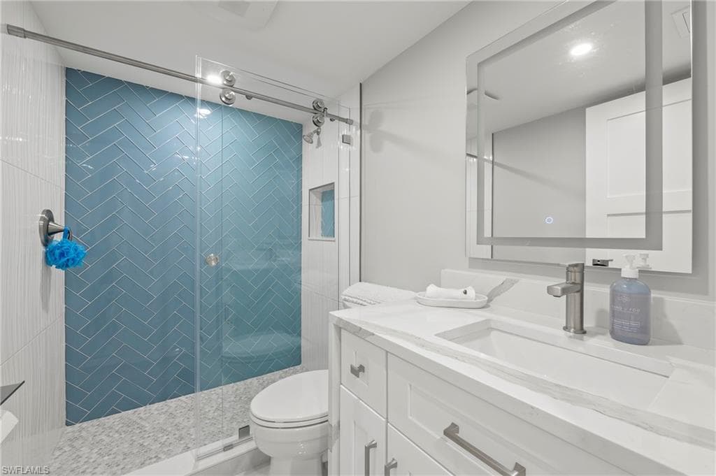 8765 Lateen LN 203-13
