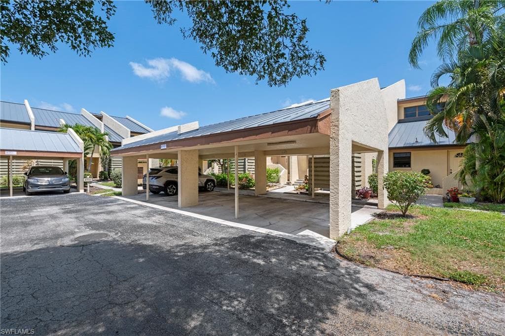8765 Lateen LN 203-17