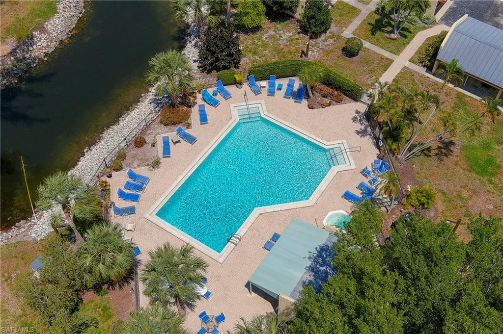 8765 Lateen LN 203-28
