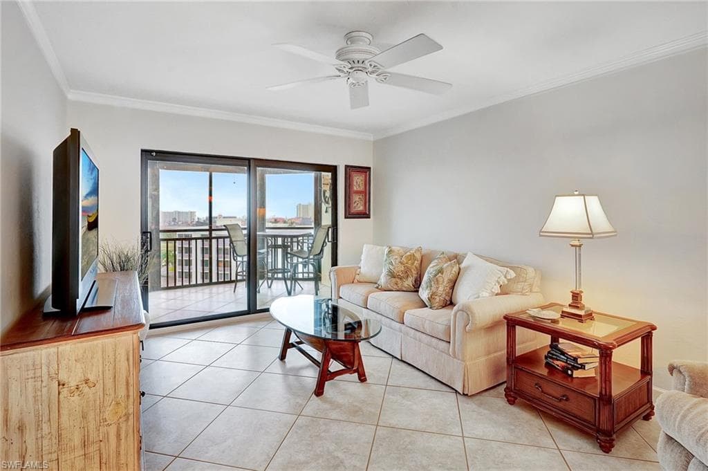 4263 Bay Beach LN 714-7