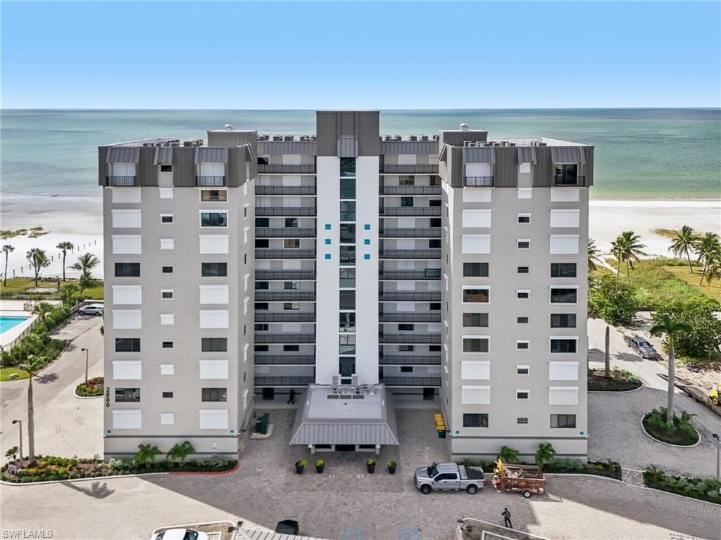 2800 Estero BLVD 501-35